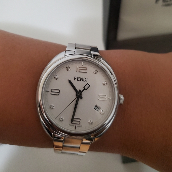 Fendi Silver Watch - Picture 8 of 9